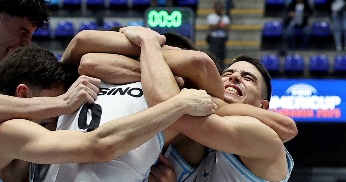 despues-del-escandalo,-la-seleccion-argentina-de-basquet-le-gano-a-colombia-sobre-la-campana-y-se-metio-en-cuartos-de-la-americup