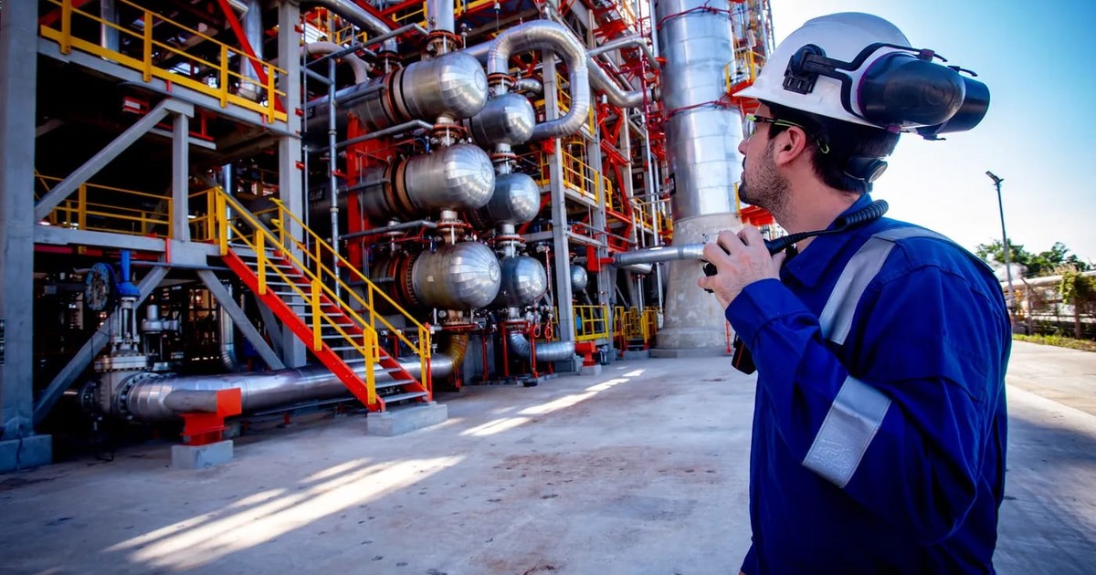 de-vaca-muerta-al-surtidor:-como-produce-ypf-los-combustibles-mas-vendidos-del-pais