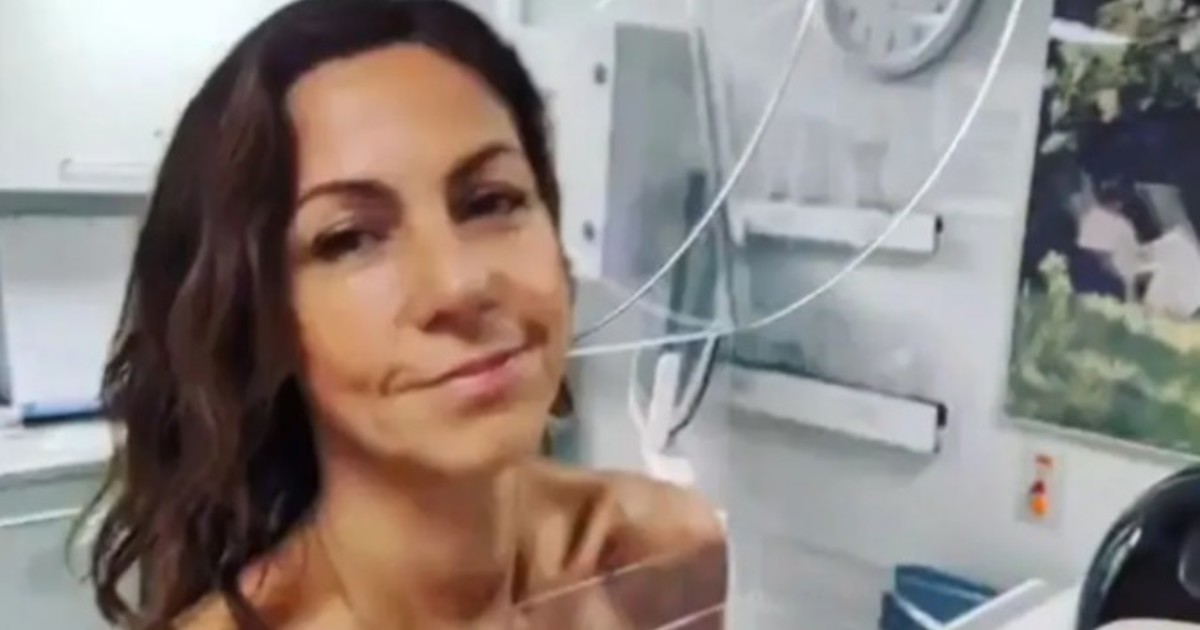 una-historica-presentadora-de-bbc-sorprendio-a-sus-fans-al-aparecer-desnuda-en-su-cuenta-de-instagram