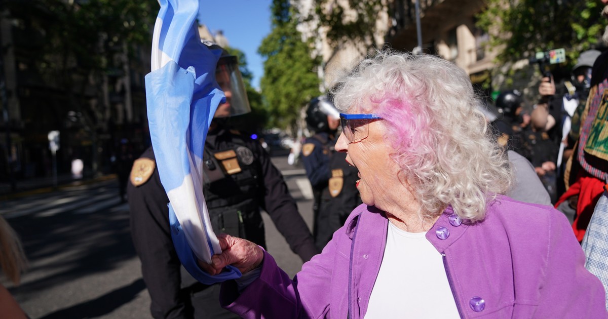 la-canasta-basica-del-jubilado-es-$-1500000-cuando-la-minima-mas-el-bono-llega-a-casi-$-400.000