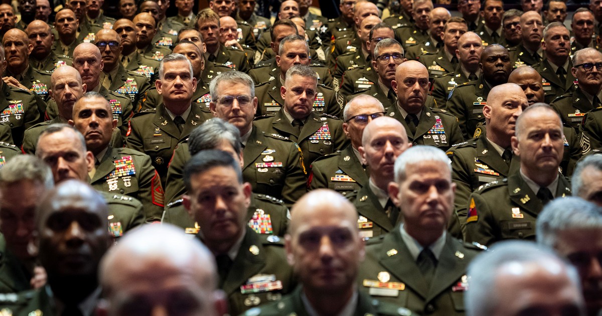 trump-y-el-uso-de-las-fuerzas-armadas-para-implementar-su-agenda-politica