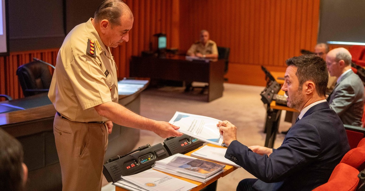 la-justicia-investiga-si-se-pagaron-sobresueldos-en-el-ejercito-con-«horas-catedra»-en-institutos-militares