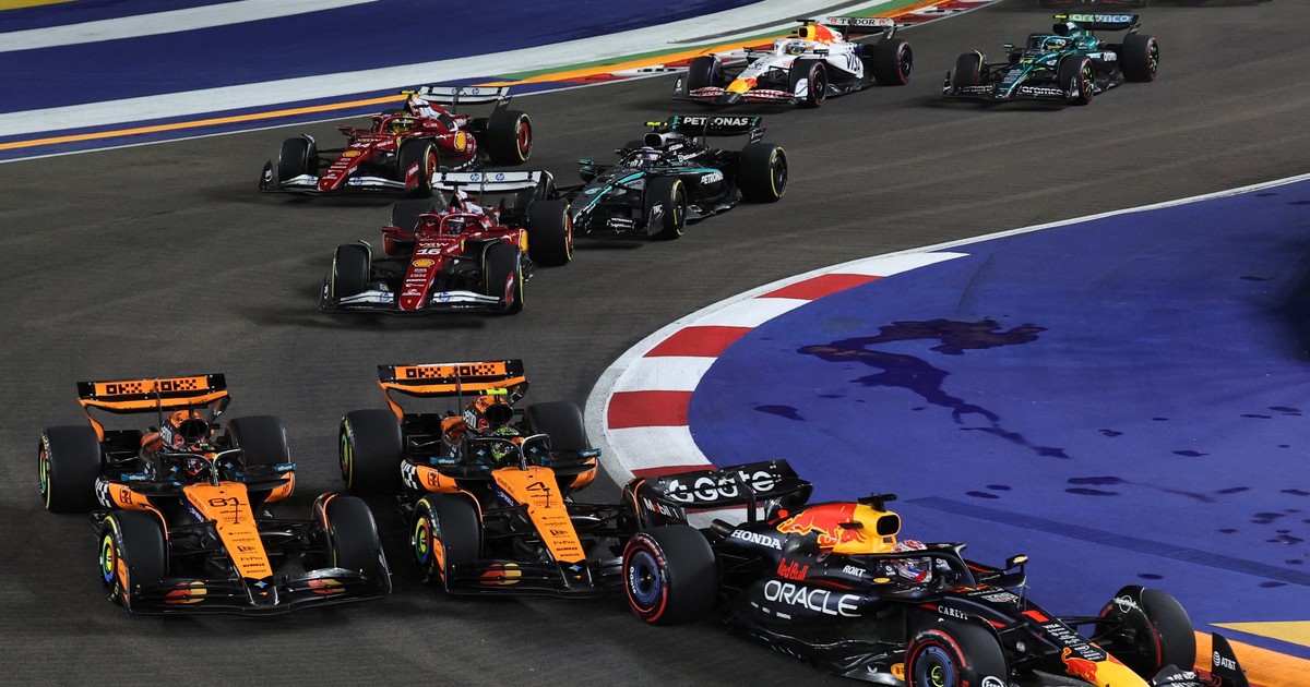 la-paradoja-de-mclaren-en-la-formula-1:-la-mejor-escuderia-sufre-por-la-interna-cada-vez-mas-picante-entre-piastri-y-norris