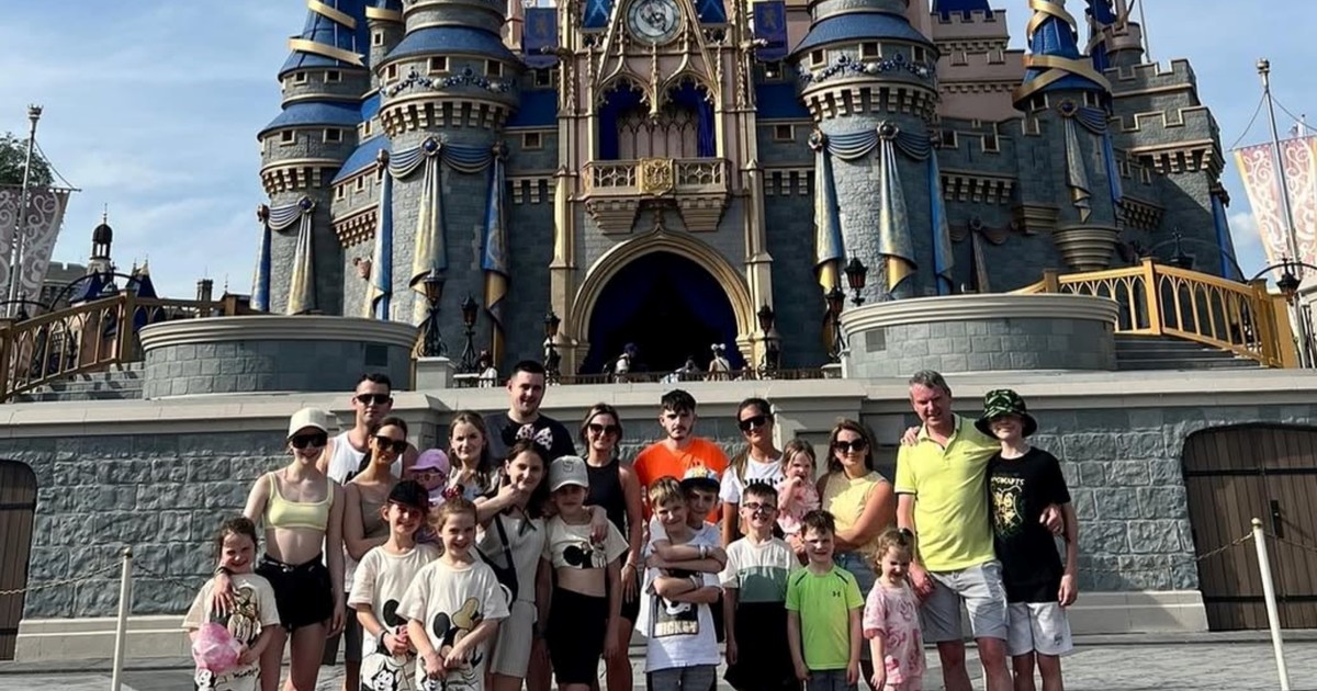 tienen-22-hijos-y-viajaron-a-disney-world-todos-juntos:-la-inesperada-multa-contra-la-familia-radford