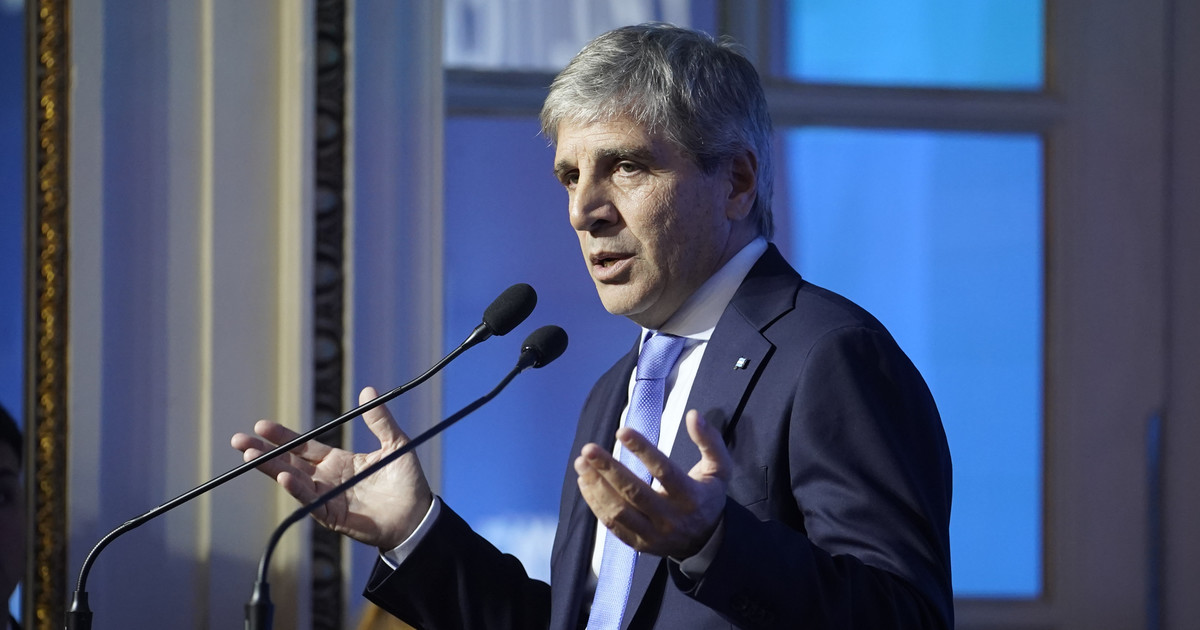 tras-la-intervencion-del-bcra-para-frenar-al-dolar,-caputo-aseguro-que-no-se-modificara-el-esquema-de-bandas-cambiarias