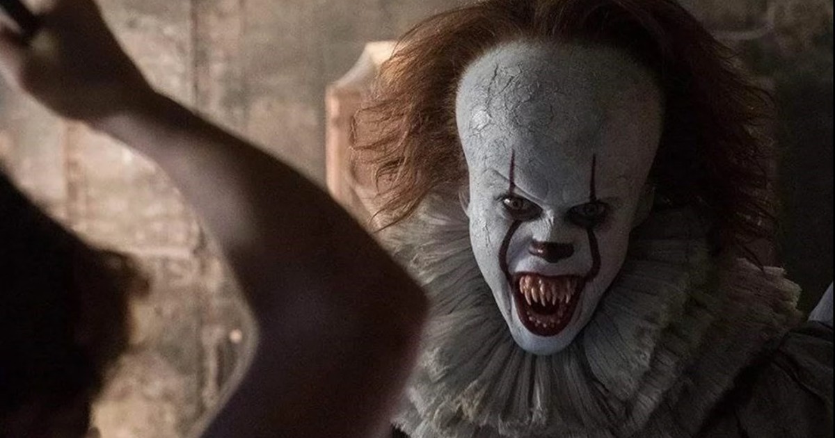 it:-bienvenidos-a-derry,-como-es-la-serie-con-impronta-argentina-que-marca-el-regreso-del-payaso-terrorifico