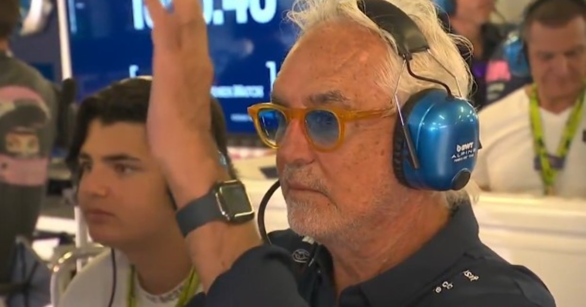 briatore-no-pudo-ocultar-su-disgusto-cuando-colapinto-cometio-un-error-que-lo-condeno-en-la-clasificacion-del-gp-de-mexico-de-f1