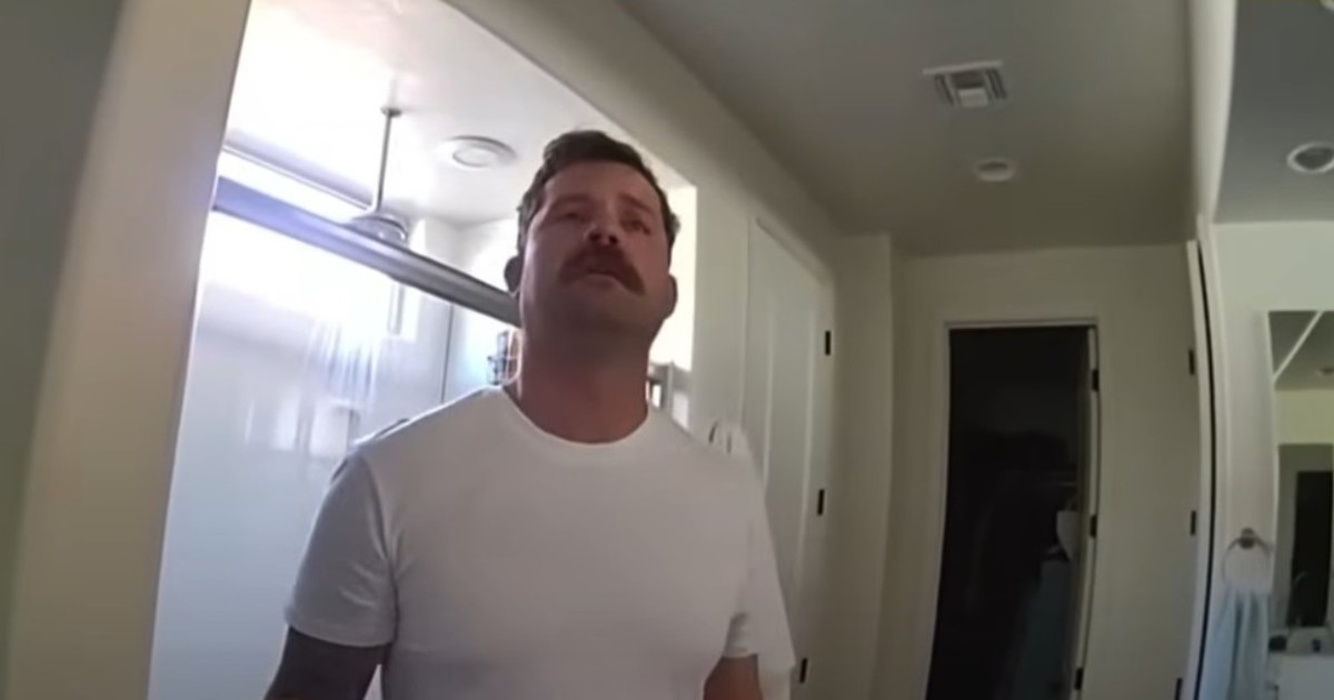 dejo-morir-a-su-hija-de-2-anos-en-el-auto-por-distraerse-viendo-contenido-para-adultos