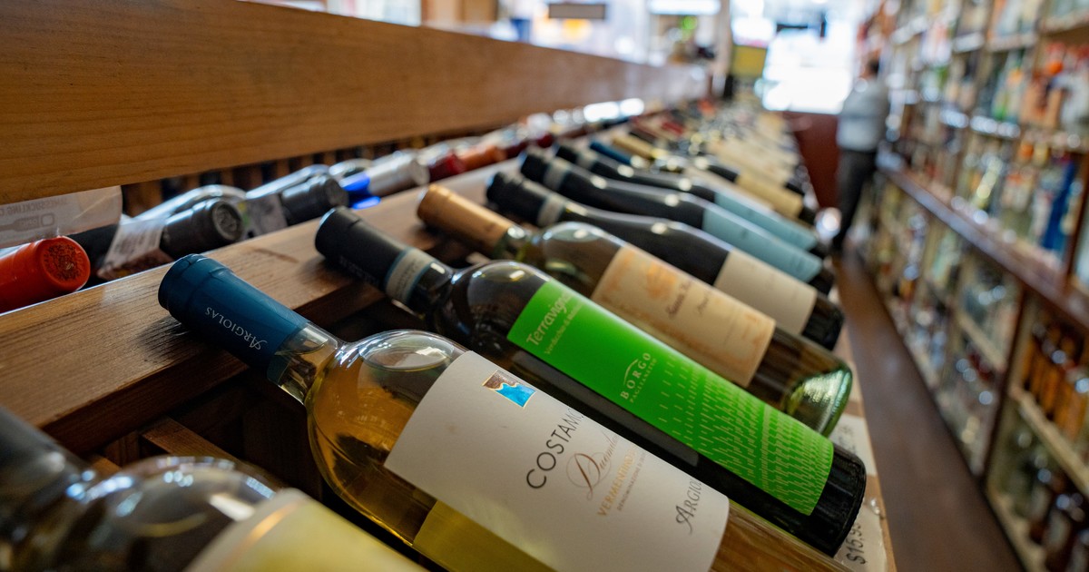 el-gobierno-elimino-973-normas-y-desregula-la-industria-del-vino-argentina