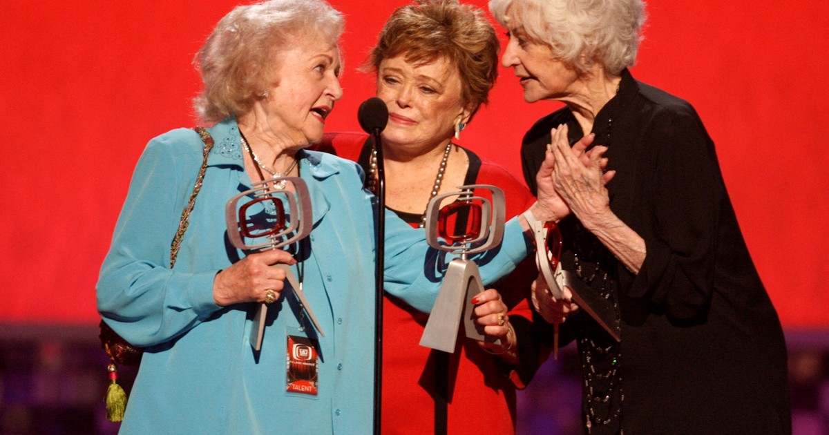 los-peores-rumores-sobre-“golden-girls”-eran-verdad:-la-pelea-de-betty-white-a-los-gritos-con-esta-coestrella-y-su-“amistad”-en-la-television