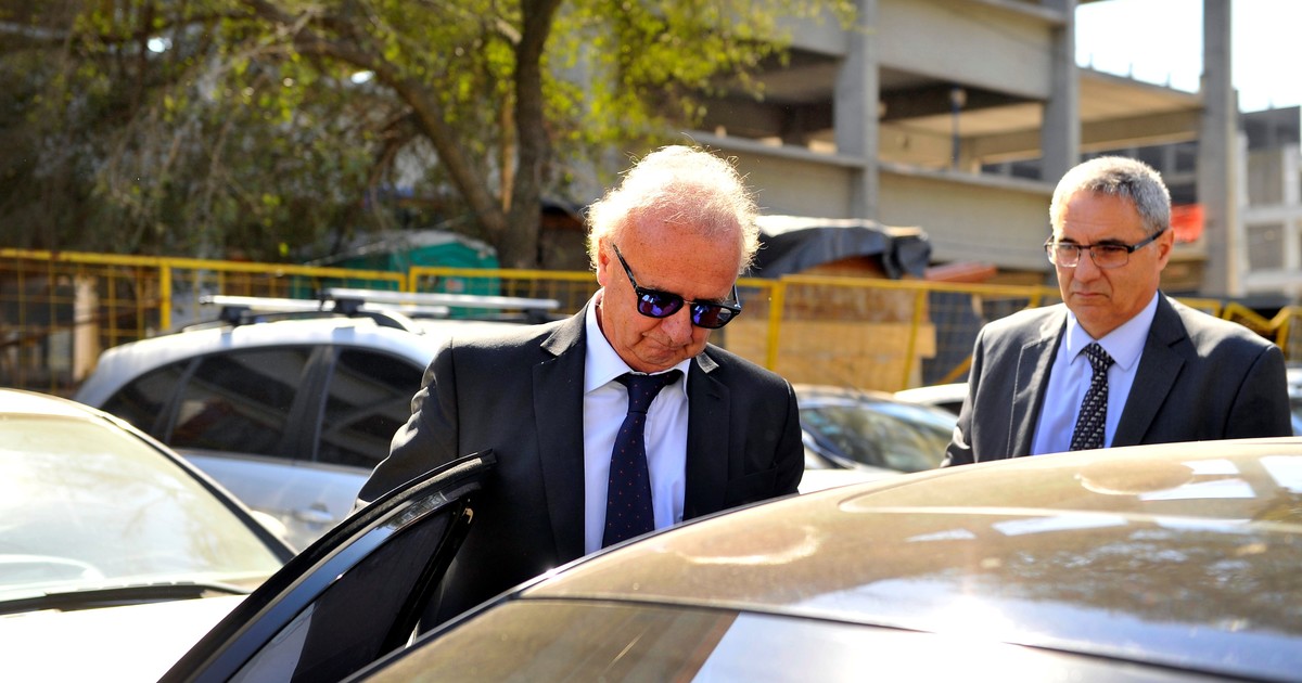 «convertir-pesos-en-dolares»:-la-confesion-del-financista-que-contrato-nestor-kirchner-para-lavar-plata