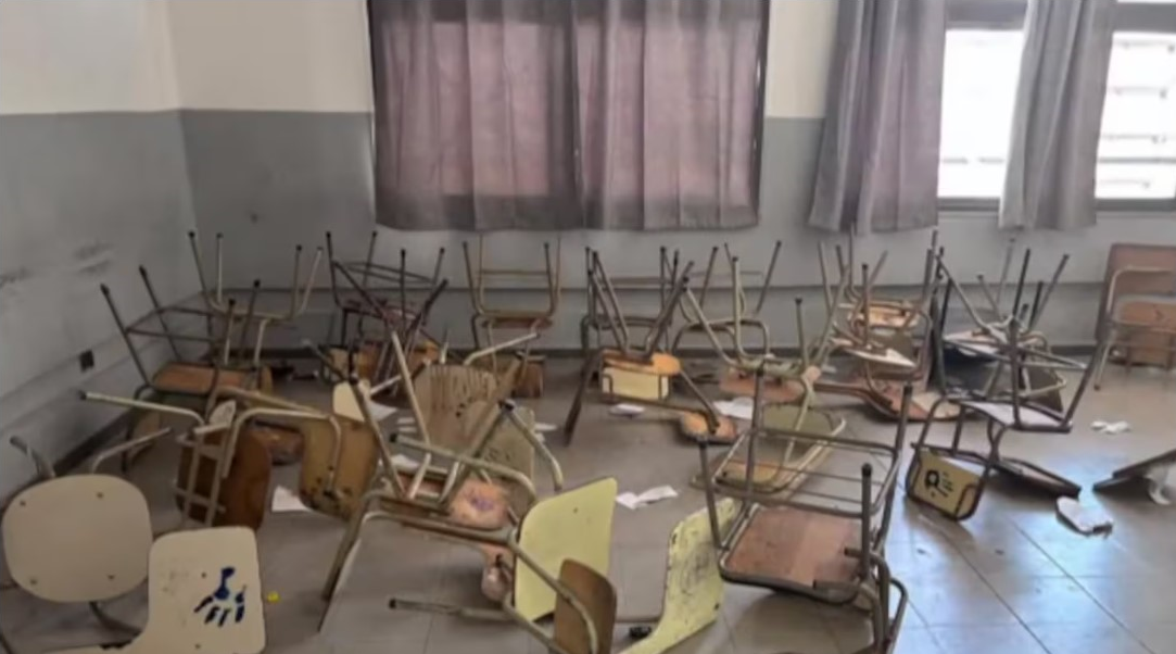 mendoza:-mas-de-100-alumnos-destrozaron-su-colegio-porque-no-les-dieron-libre-el-ultimo-dia-de-clases