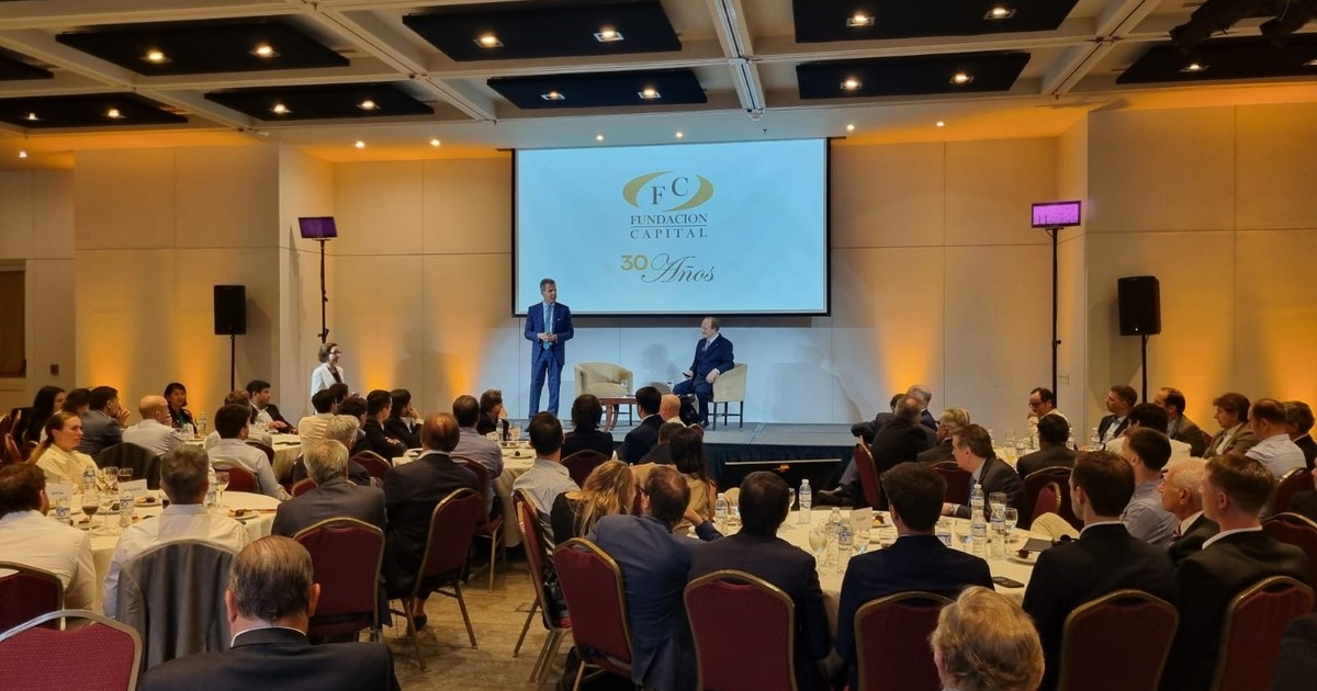 redrado-recomienda-acumular-reservas-para-afrontar-«una-posible-salida-de-capitales»