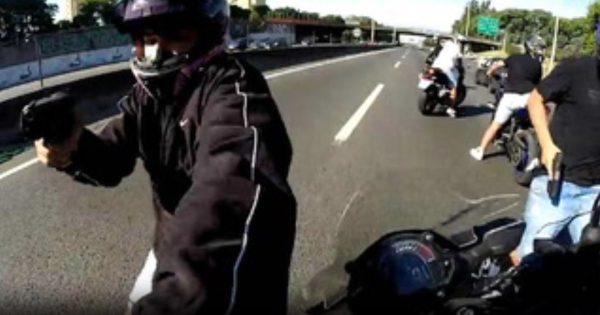 violento-robo-a-un-motociclista-sobre-la-autopista-riccheri:-«no-fue-al-voleo,-tenian-todo-organizado»