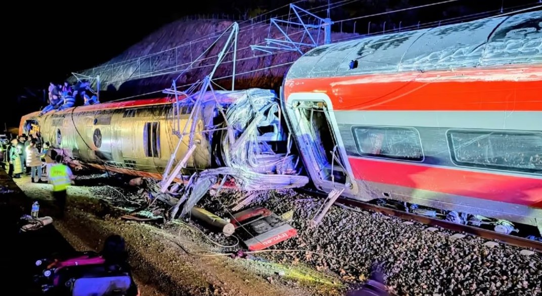 tragedia-en-el-sur-de-espana:-ascienden-a-39-los-muertos-por-el-choque-entre-dos-trenes-de-alta-velocidad