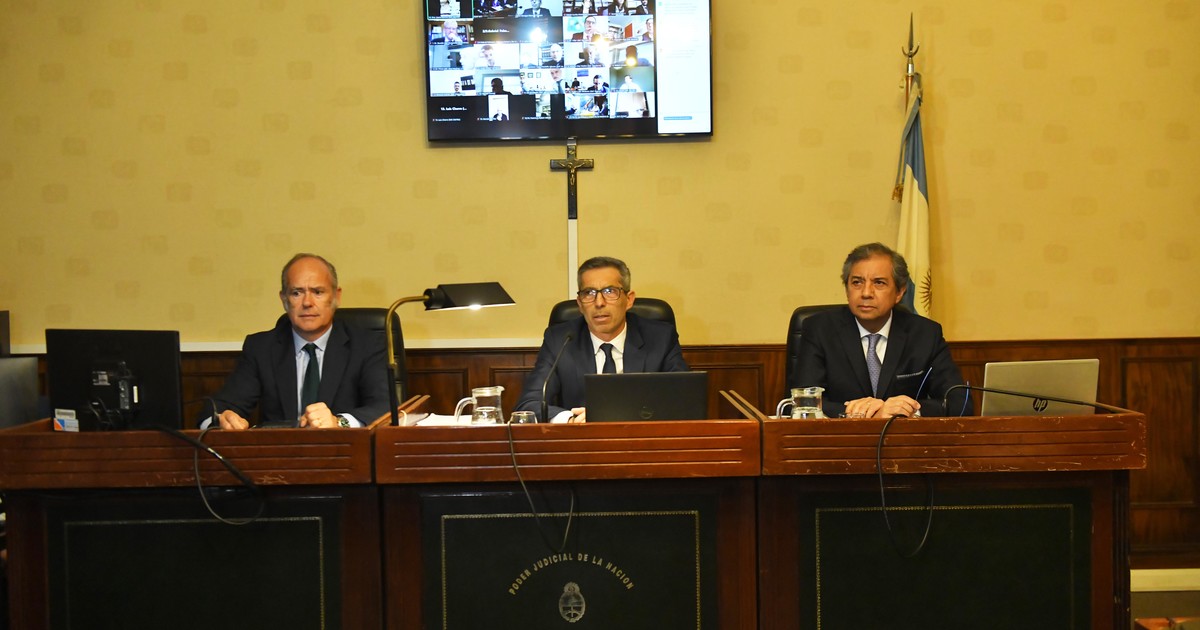 caso-cuadernos:-trasladaran-el-tribunal-que-juzga-a-cristina-kirchner-a-comodoro-py-y-crece-la-presion-para-que-las-audiencias-sean-presenciales