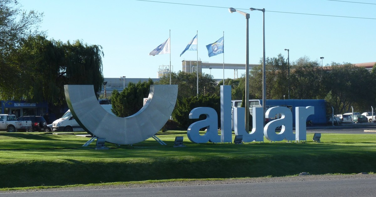 en-plena-tension-por-el-cierre-de-fate,-el-gobierno-rechazo-un-pedido-de-aluar-para-cobrar-aranceles-al-aluminio-chino