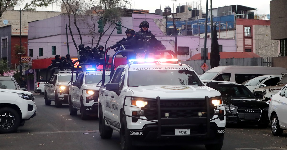 tension-en-mexico-hoy:-los-restos-de-«el-mencho»-llegan-a-la-fiscalia-y-se-teme-mas-violencia-del-narco