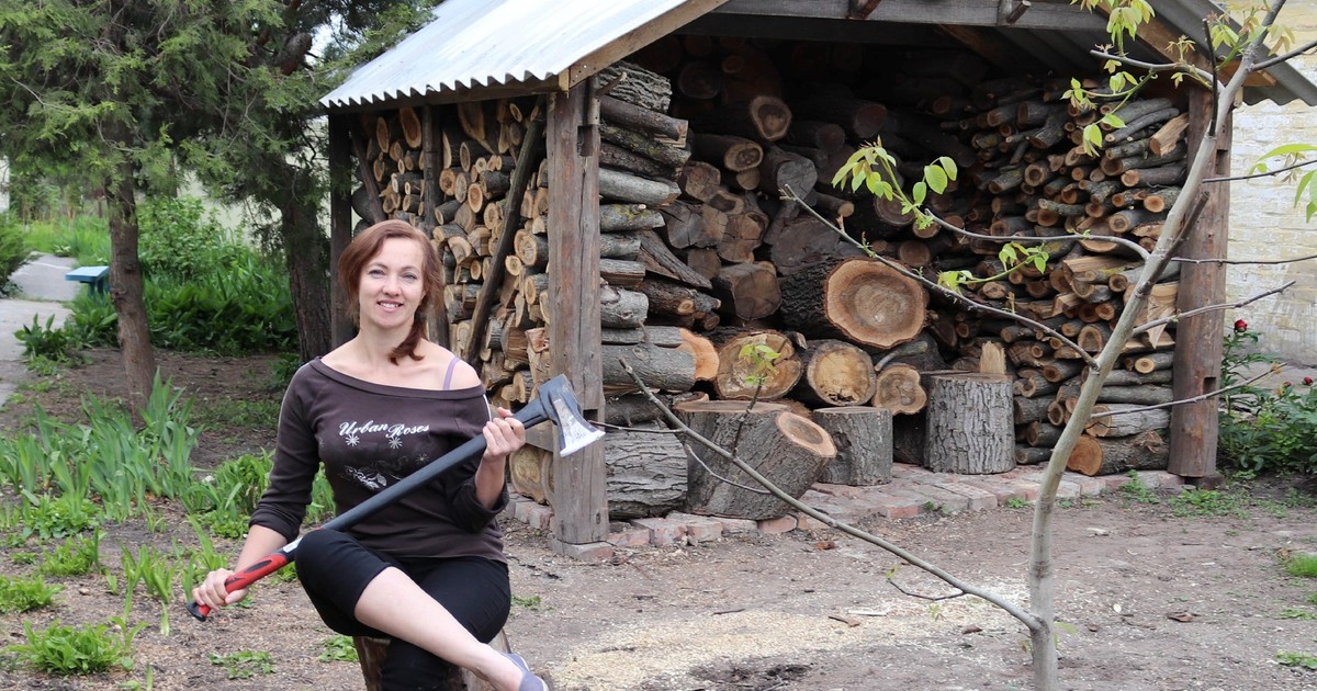 los-vecinos-se-rieron-de-la-construccion-improvisada,-pero-el-matrimonio-construyo-con-sus-propias-manos-una-casa-de-59-metros-y-transformo-la-desconfianza-en-admiracion