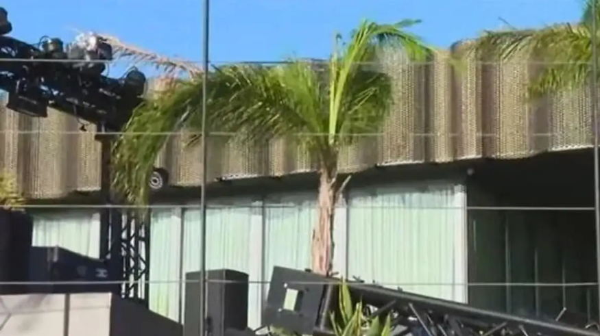 se-derrumbo-la-estructura-del-escenario-de-un-boliche-en-costanera-norte:-al-menos-9-heridos-y-700-evacuados