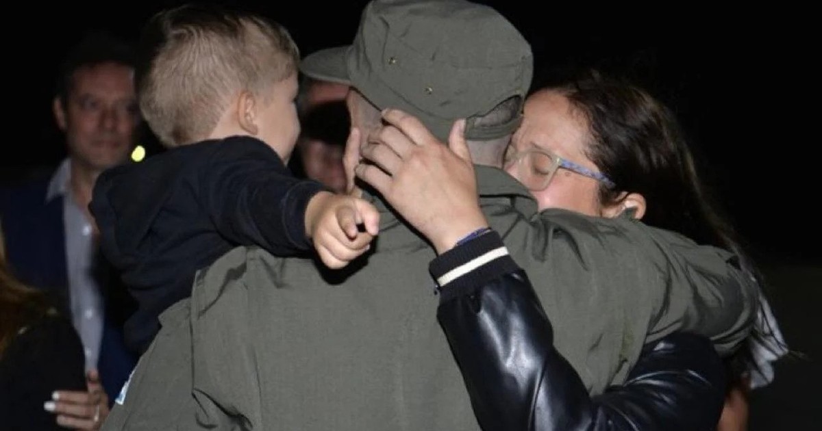 el-mensaje-de-la-esposa-de-nahuel-gallo-tras-el-regreso-del-gendarme-a-la-argentina:-«gracias-por-este-milagro»