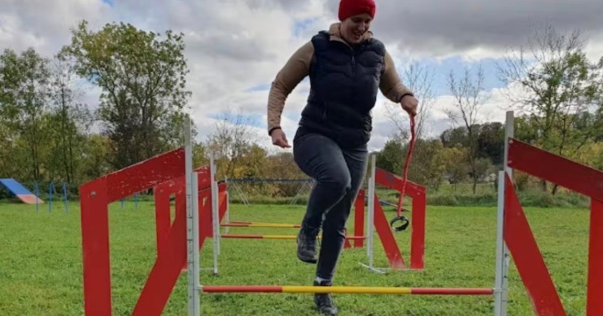 de-los-therians-a-pasear-perros-imaginarios:-que-es-«hobby-dogging»,-la-practica-furor-en-redes-sociales