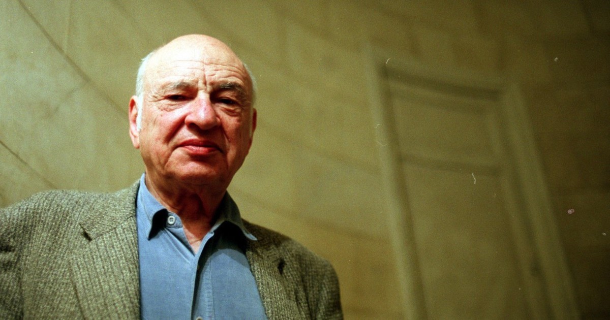 tiene-104-anos,-sigue-escribiendo-y-no-se-apaga:-la-frase-de-edgar-morin-que-explica-su-energia