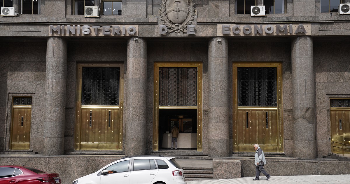 por-la-baja-de-la-recaudacion-y-el-costo-de-la-reforma-fiscal,-el-gobierno-tendra-que-hacer-un-ajuste-mas-fuerte-del-gasto