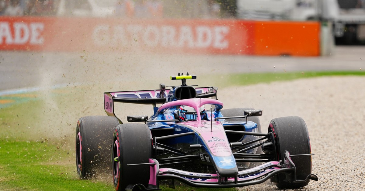 franco-colapinto-largara-16°-el-gp-de-australia,-donde-max-verstappen-sufrio-un-choque-impensado-en-q1-y-mercedes-hizo-el-1-2