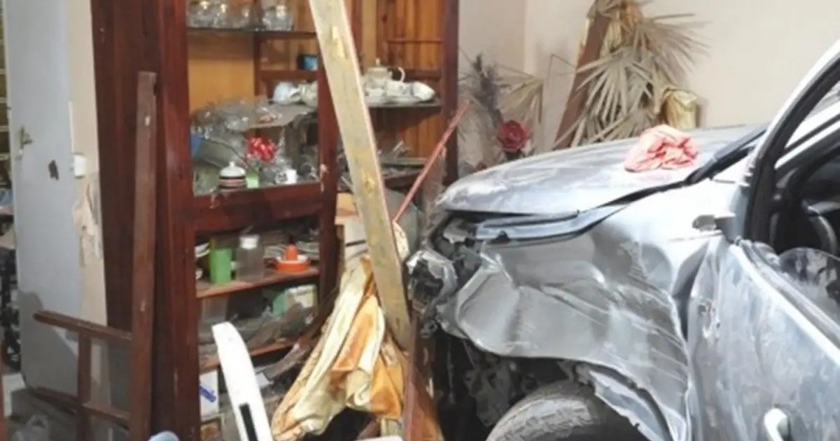 choco-contra-una-casa-para-matar-a-su-mujer-y-como-sobrevivio-la-trato-de-ahorcar:-quedo-detenido