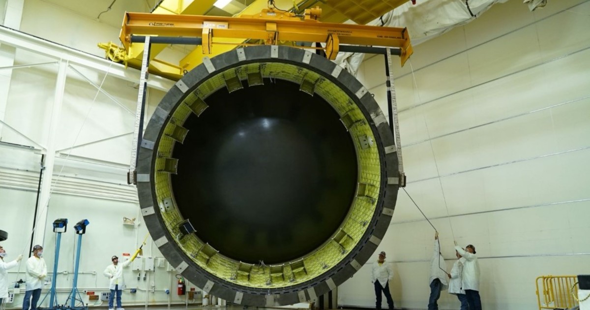 el-microsatelite-argentino-atenea-comenzo-a-emitir-senales-como-parte-de-la-mision-artemis-ii-de-la-nasa