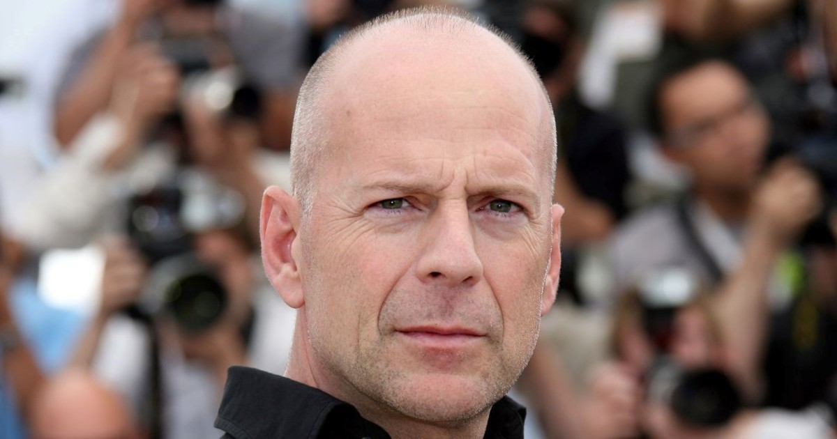 el-precoz-indicador-de-demencia-que-el-entorno-de-bruce-willis-dejo-pasar-y-como-esta-el-actor-hoy