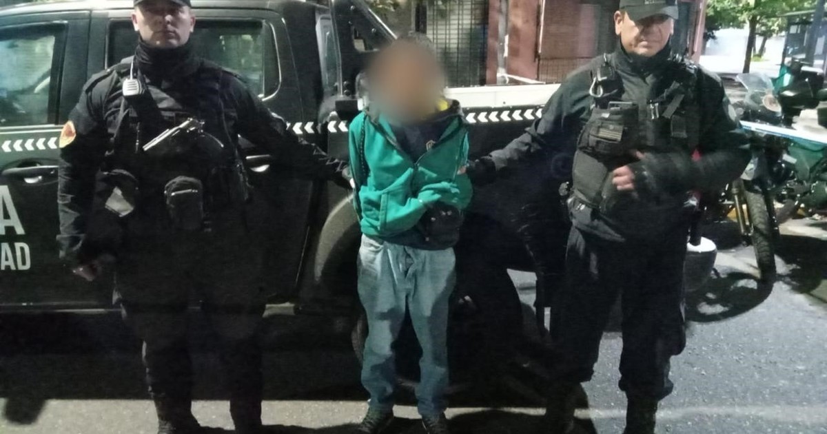 robaron-en-palermo,-los-persiguieron-y-chocaron-en-villa-urquiza:-uno-de-los-ladrones-tenia-48-antecedentes-como-trapito