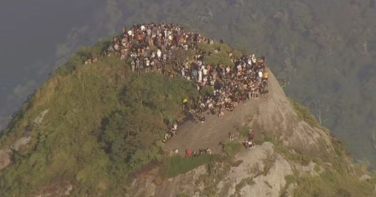 doscientos-turistas-quedaron-atrapados-en-una-favela-de-rio-de-janeiro-en-medio-de-un-tiroteo-entre-la-policia-y-el-comando-vermelho