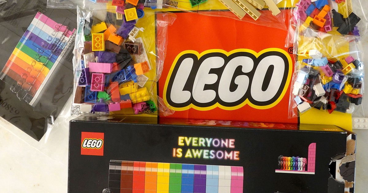 la-gran-estafa-por-34.000-dolares:-compraba-cajas-de-lego,-cambiaba-las-piezas-por-fideos-y-devolvia-el-producto-para-su-reembolso