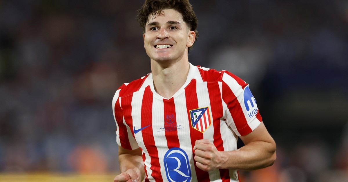 barcelona-pone-primera:-ofrecera-70-millones-por-julian-alvarez-pero-el-atletico-tiene-otras-pretensiones