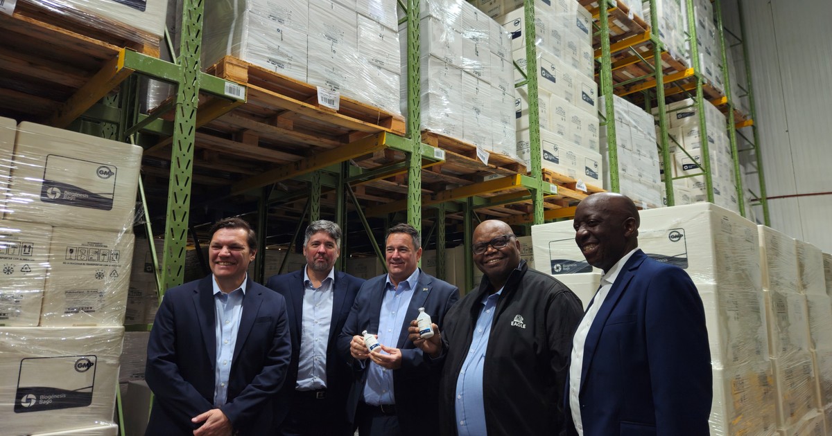 fiebre-aftosa:-una-delegacion-de-sudafrica-visito-un-laboratorio-argentino-de-salud-animal-en-el-marco-de-la-emergencia-sanitaria